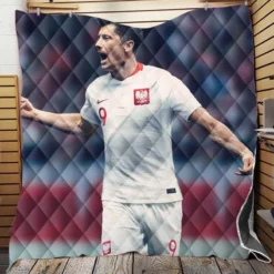 Encouraging Football Player Robert Lewandowski Quilt Blanket