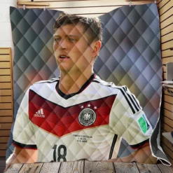 Enthusiastic German Sports Player Toni Kroos Quilt Blanket