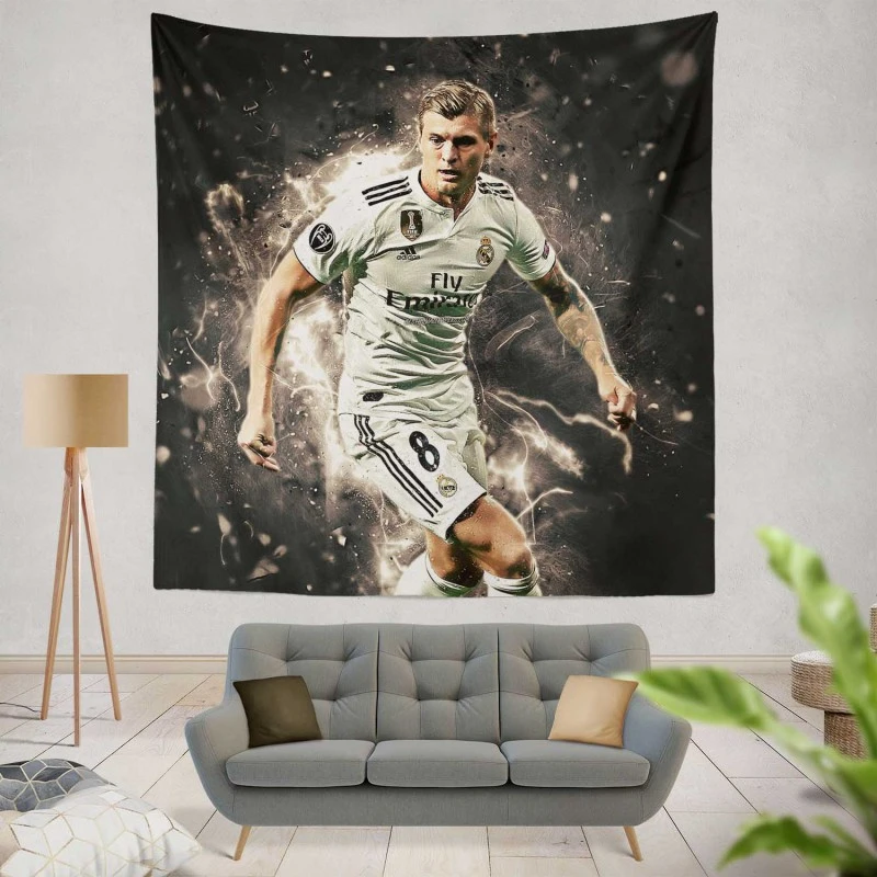 Extraordinary Football Player Toni Kroos Tapestry