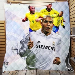 Ronaldo Nazario Populer Soccer Player Quilt Blanket