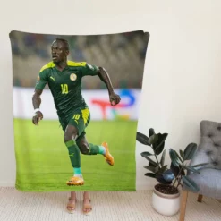 Sadio Mane encouraging Football Fleece Blanket