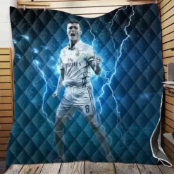 Spirited Soccer Player Toni Kroos Quilt Blanket