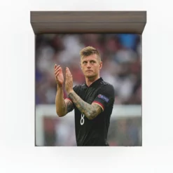 Sportive Football Player Toni Kroos Fitted Sheet