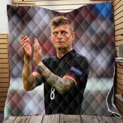Sportive Football Player Toni Kroos Quilt Blanket