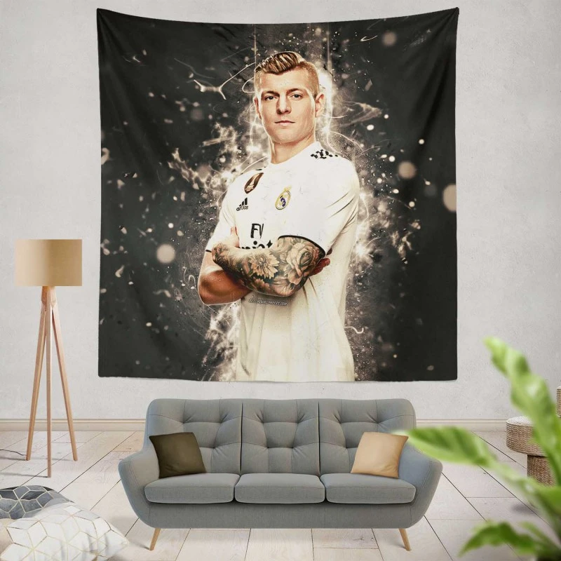 Toni Kroos Powerful Real Madrid Soccer Player Tapestry