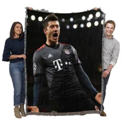 Enduring Football Player Lewandowski Woven Blanket