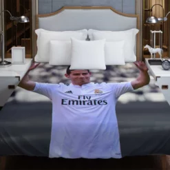 James Rodriguez Energetic Real Madrid Football Player Duvet Cover
