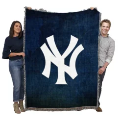 Official MLB Baseball Club Yankees Woven Blanket