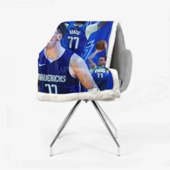 Popular NBA Basketball Player Luka Doncic Sherpa Fleece Blanket 2